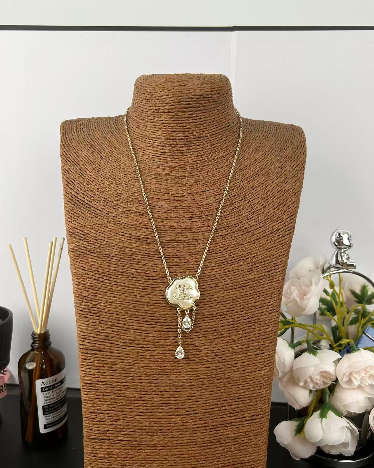 [Marins]Cloud Pearl Mother-of-Pearl Diamond Chain Pendant Necklace