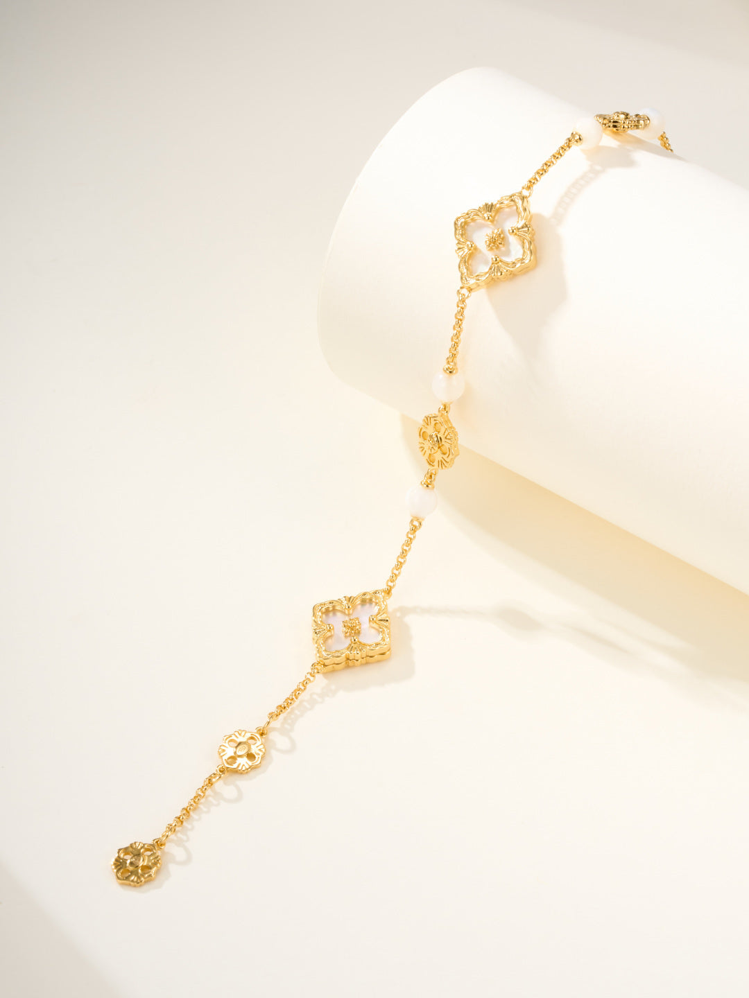 [Marins]B.C.L ENAMELED Three-Flower Bracelet£¨Trumpet)