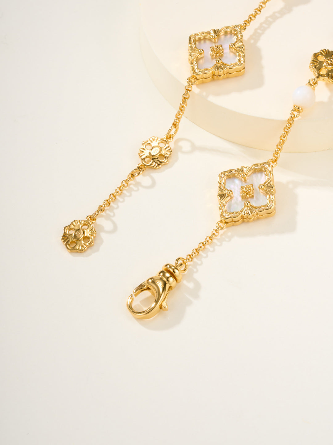[Marins]B.C.L ENAMELED Three-Flower Bracelet£¨Trumpet)