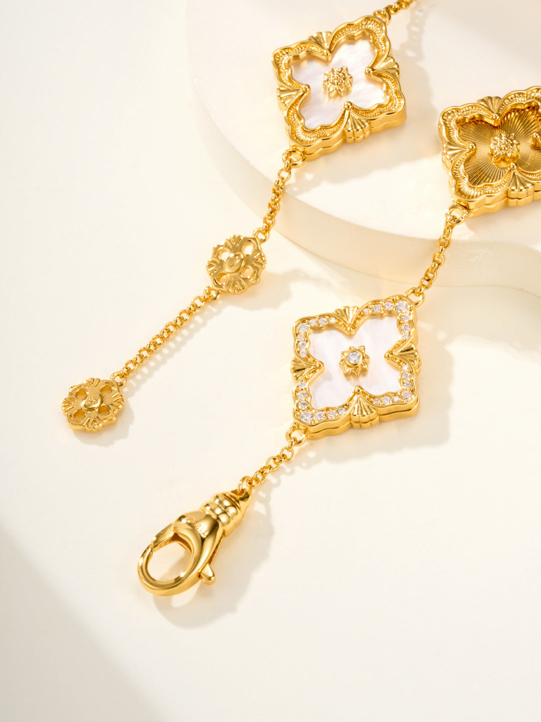[Marins]B.C.L ENAMELED Five-Flower Bracelet£¨Various Colors) BIG SIZE