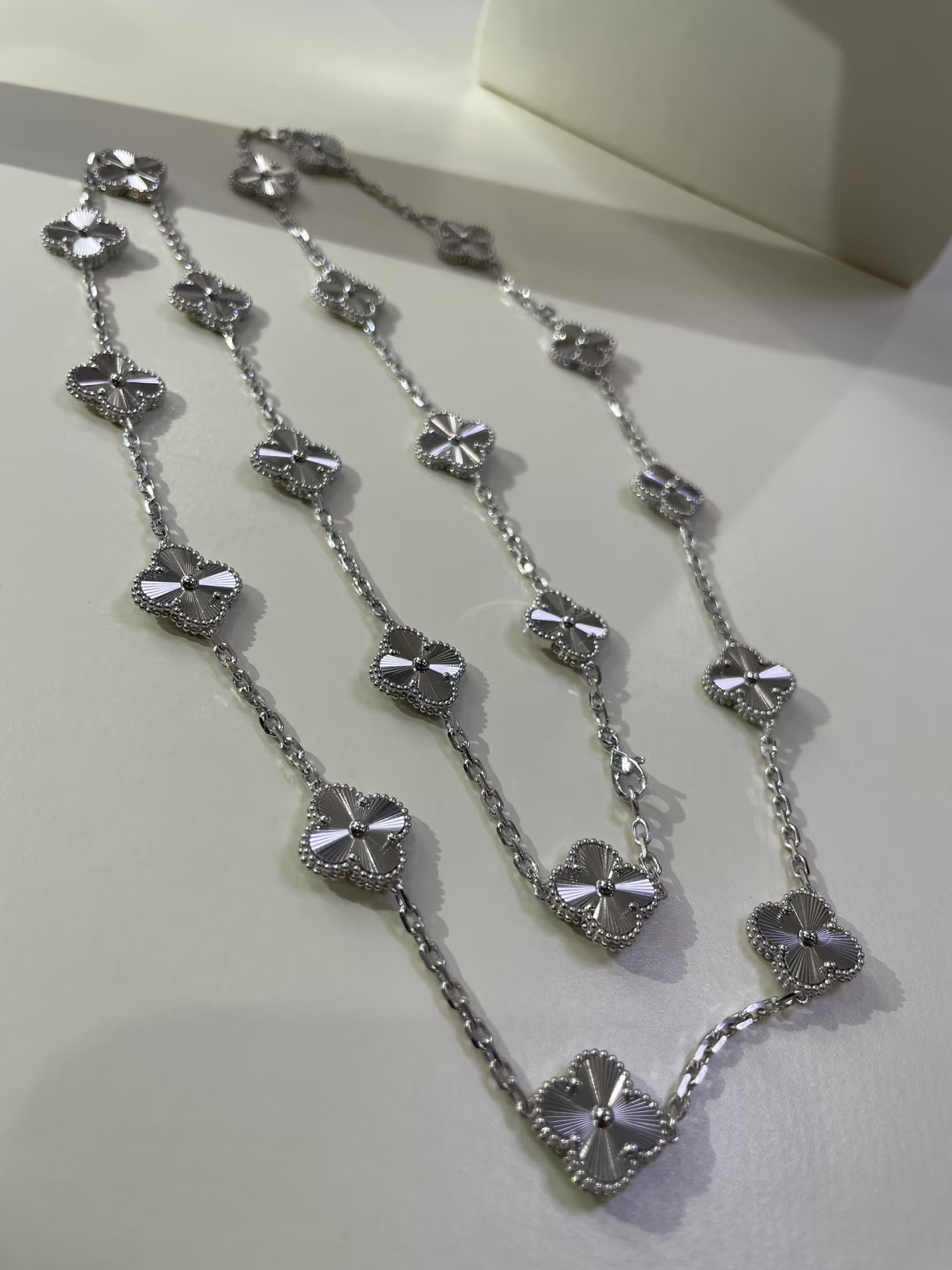 [Marins]CLOVER 20 MOTIFS SILVER LASER