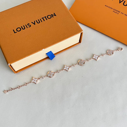 [Marins]SIX FLOWERS PINK GOLD DIAMOND BRACELET