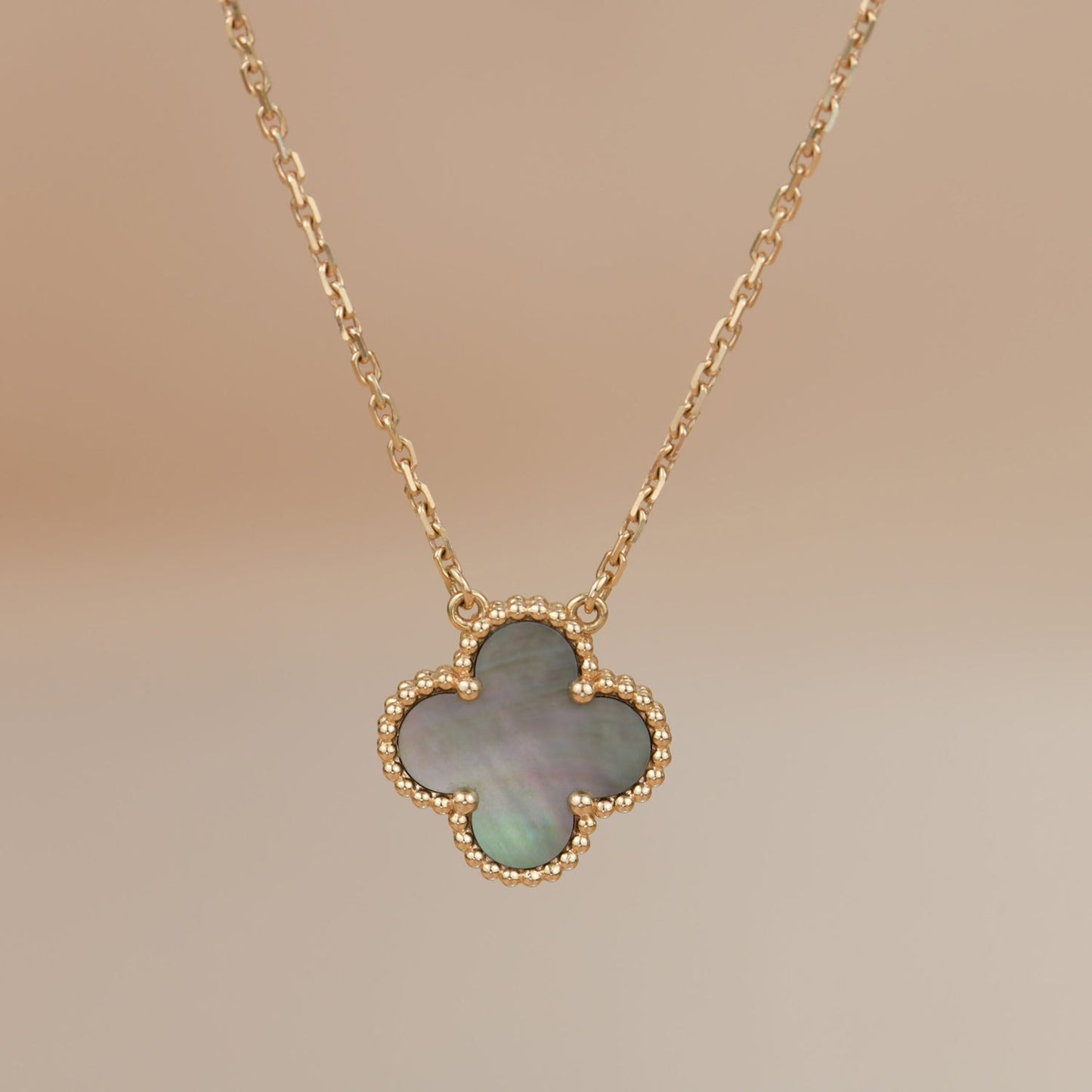 [Marins]CLOVER 15MM  GRAY MOTHER OF PEARL NECKLACE