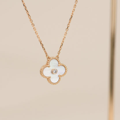 [Marins]CLOVER 15MM DIAMOND WHITE FRITILLARIA NECKLACE