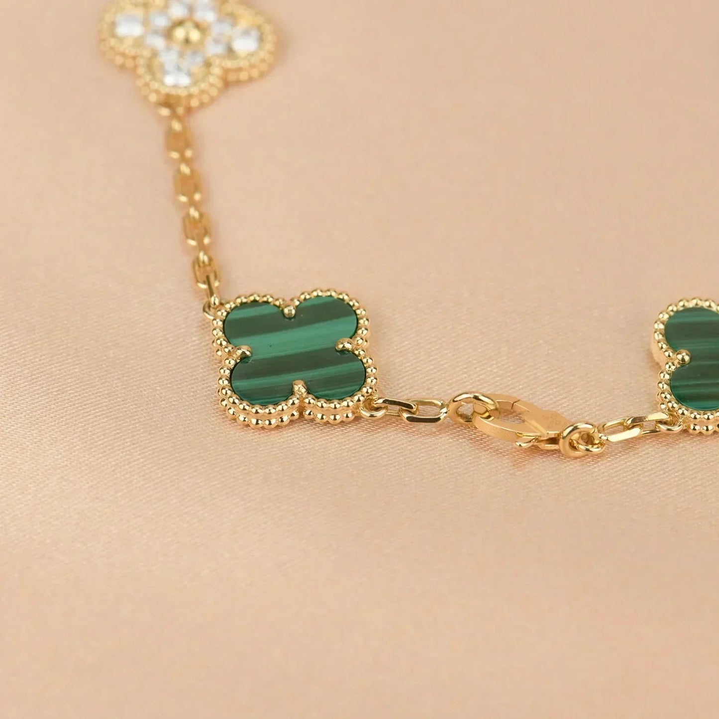 [Marins] CLOVER 5 MOTIF MALACHITE BRACELET COLLECTION