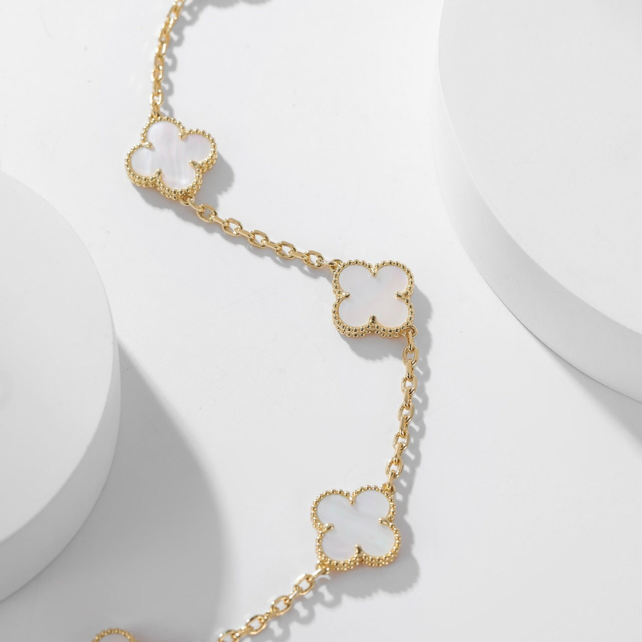 [Marins]CLOVER 10 MOTIFS WHITE MOTHER OF PEARL NECKLACE