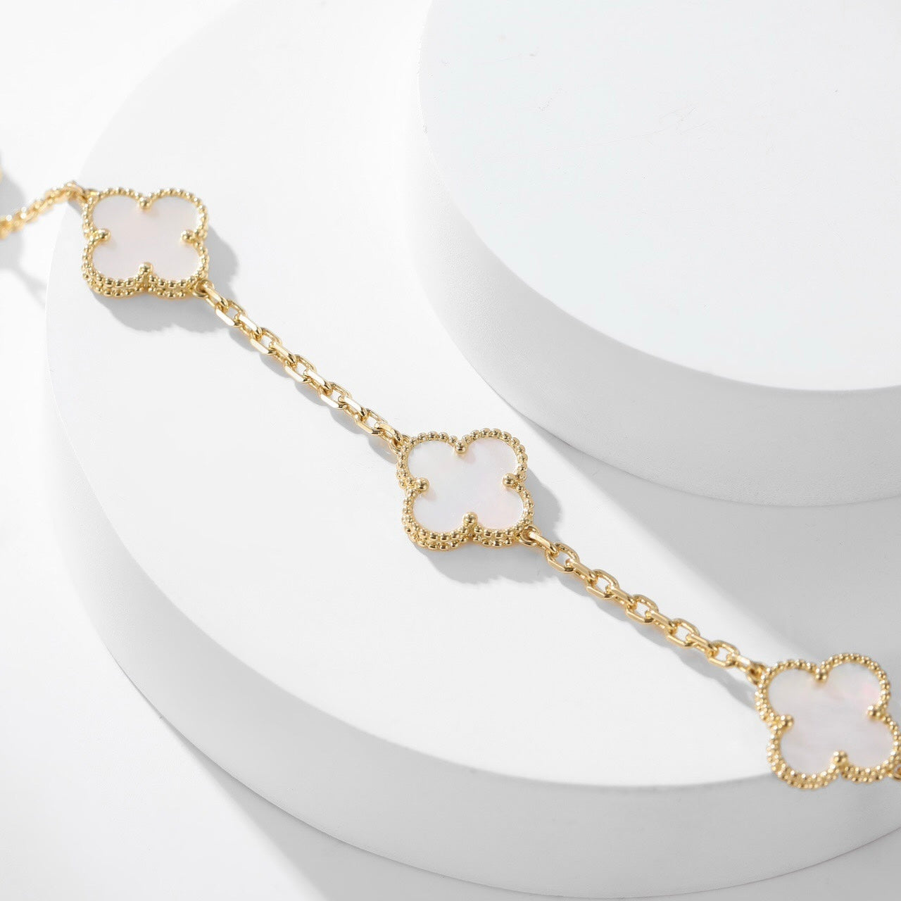 [Marins]CLOVER 10 MOTIFS WHITE MOTHER OF PEARL NECKLACE