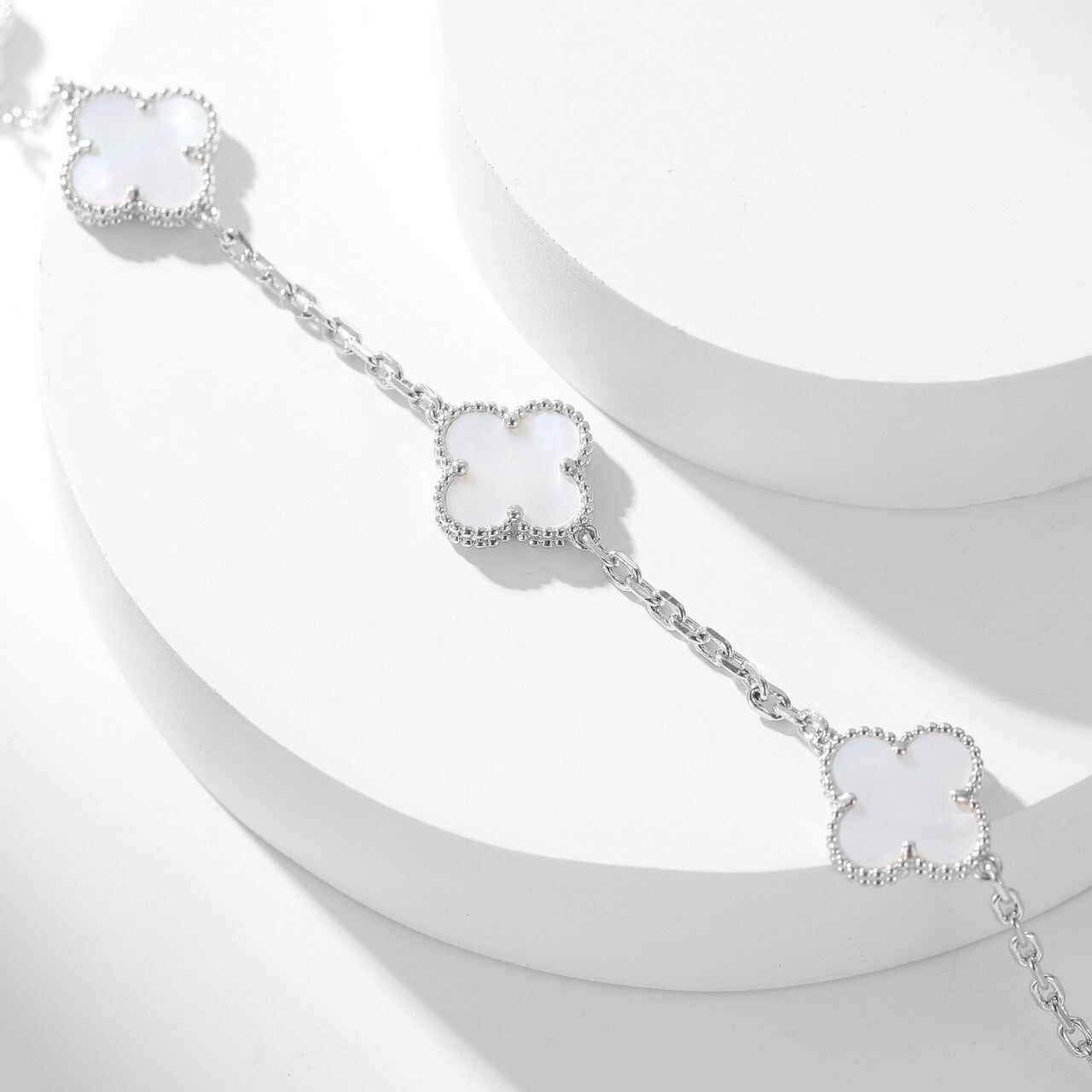 [Marins]CLOVER 10 MOTIFS WHITE MOTHER OF PEARL NECKLACE