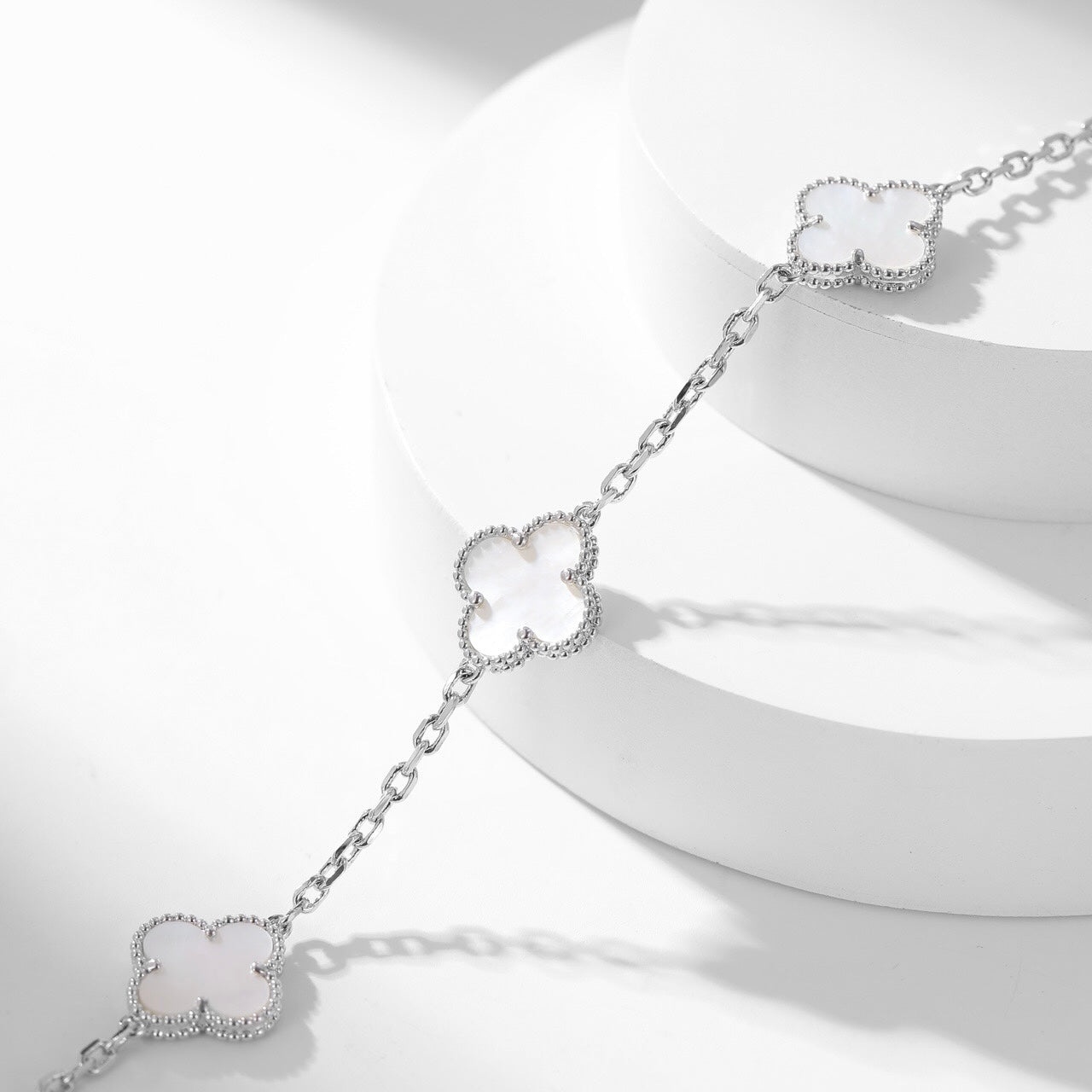 [Marins]CLOVER 10 MOTIFS WHITE MOTHER OF PEARL NECKLACE