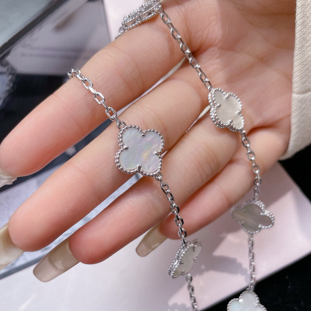 [Marins]CLOVER 10 MOTIFS WHITE MOTHER OF PEARL NECKLACE