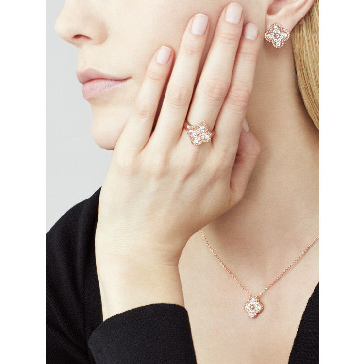 [Marins]CLOVER 15MM DIAMOND SINGLE FLOWER NECKLACE