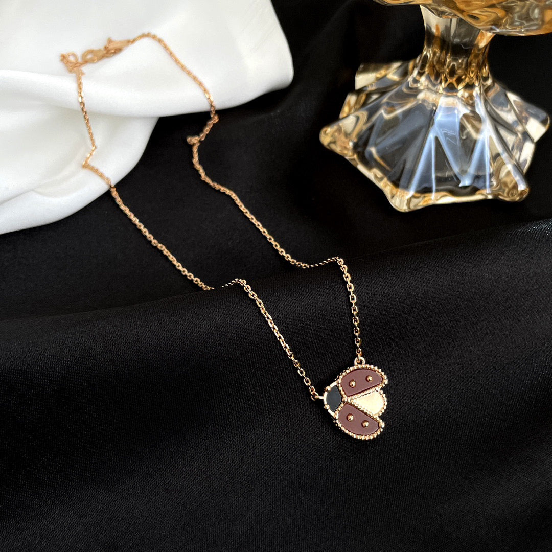 [Marins]LUCKY  CARNELIANS LADYBUG NECKLACE