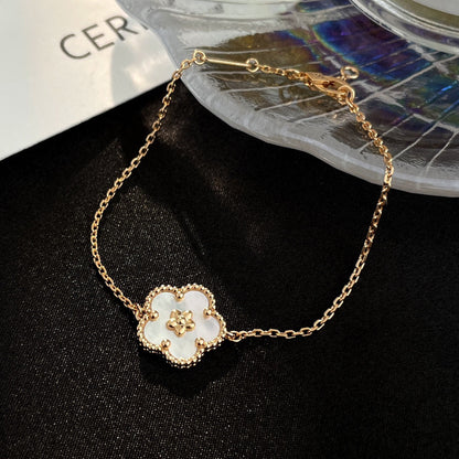 [Marins]LUCKY WHITE MOP PLUM BLOSSOM  BRACELET