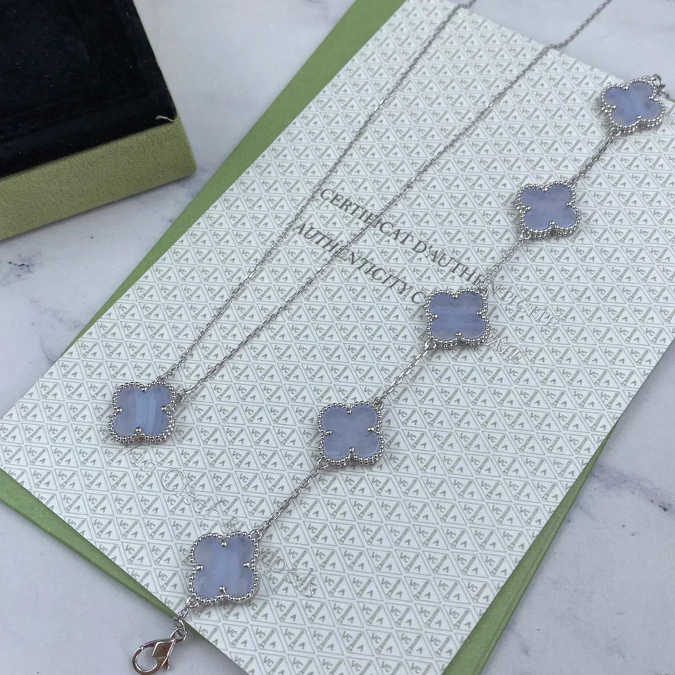 [Marins] CLOVER 5 MOTIF PURPLE CHALCEDONY BRACELET COLLECTION
