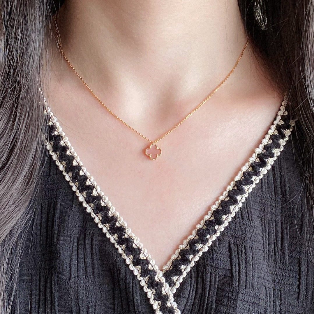 [Marins]CLOVER 15MM PINK MOTHER-OF-PEARL SINGLE FLOWER NECKLACE