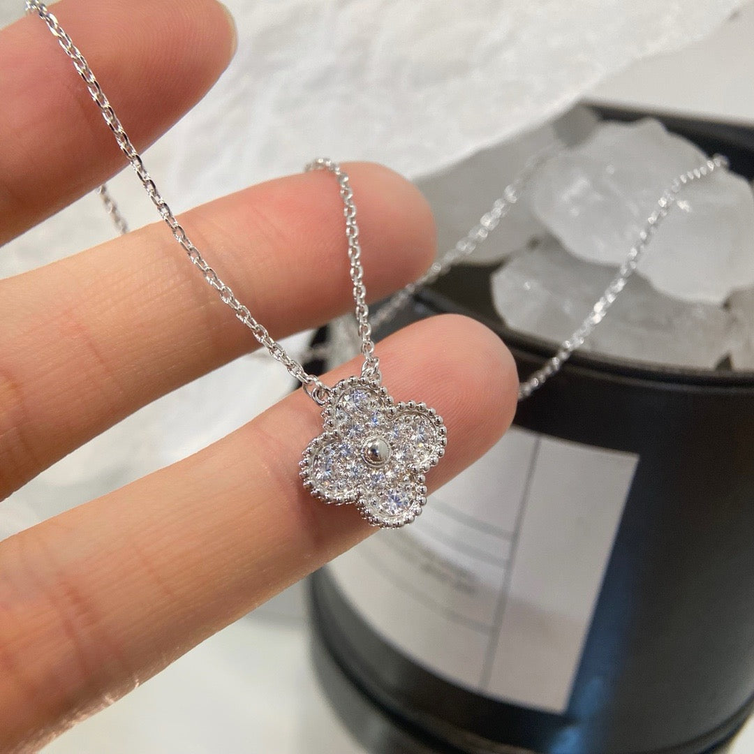 [Marins]CLOVER 15MM DIAMOND SINGLE FLOWER NECKLACE