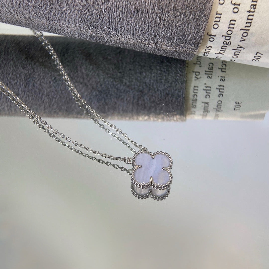 [Marins]CLOVER 15MM BLUE CHALCEDONY NECKLACE SILVER