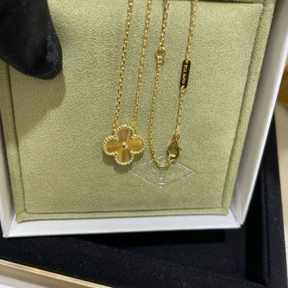[Marins]CLOVER 15MM LASER NECKLACE