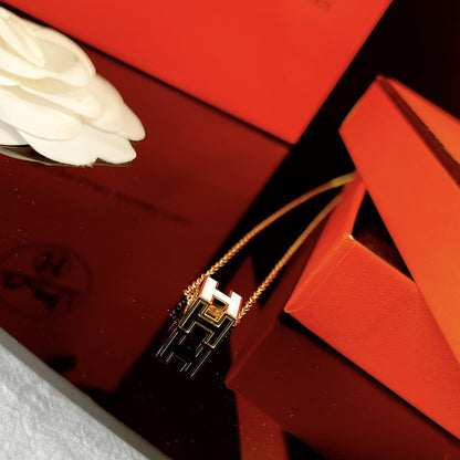 [Marins]H WHITE SQUARE GOLD NECKLACE