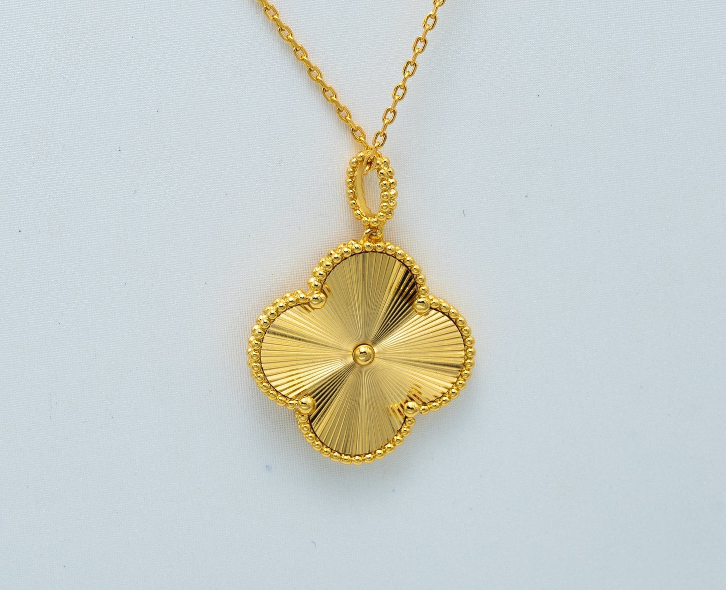 [Marins]CLOVER 25MM PEDANT NECKLACE GOLD