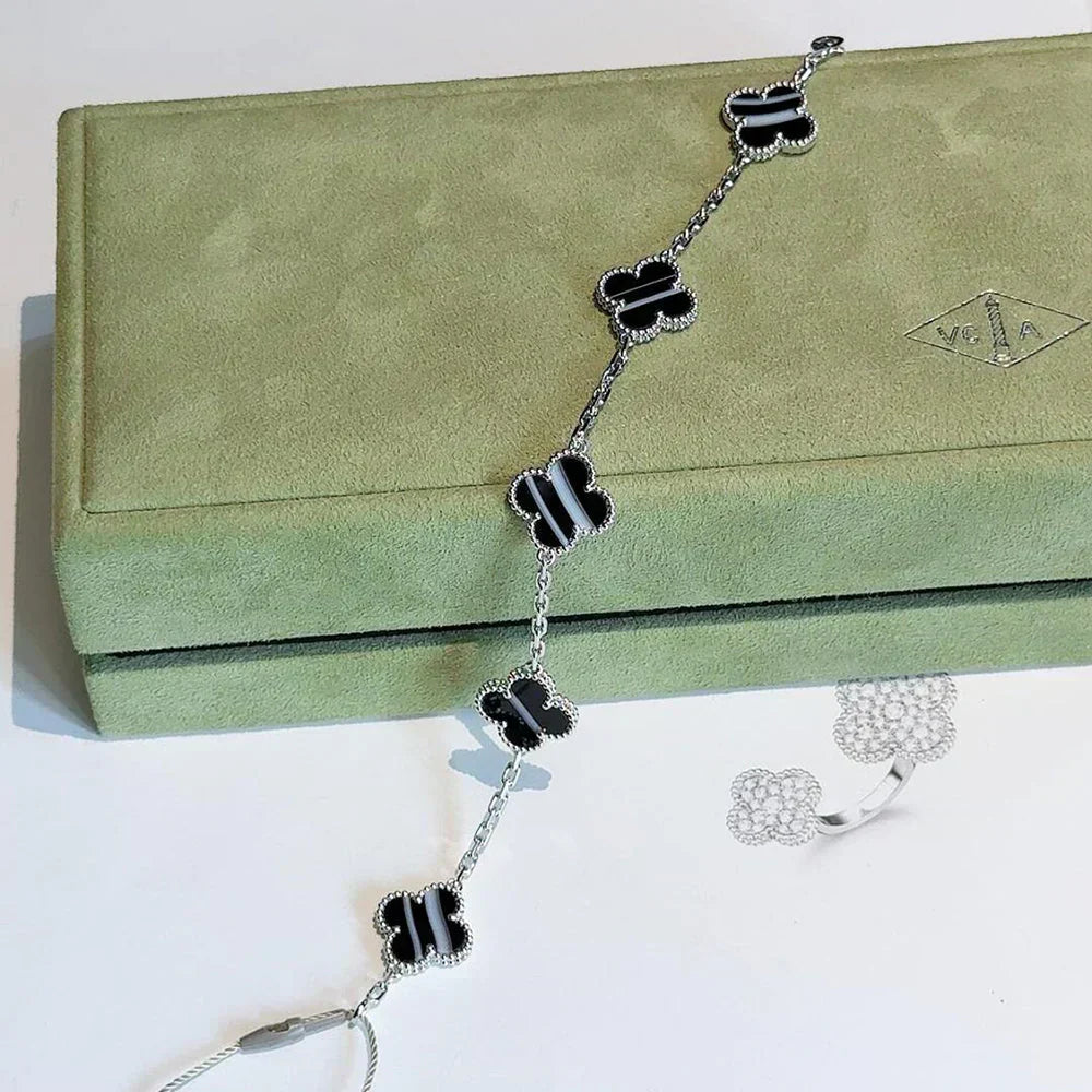 [Marins] CLOVER 5 MOTIF PULSAR STONE BRACELET COLLECTION
