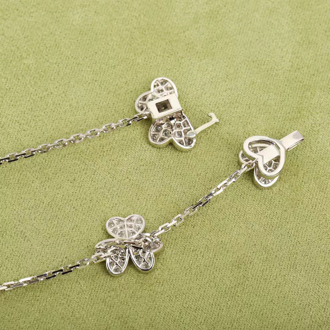 [Marins]FRIVOLE SILVER 9 FLOWERS NECKLACE