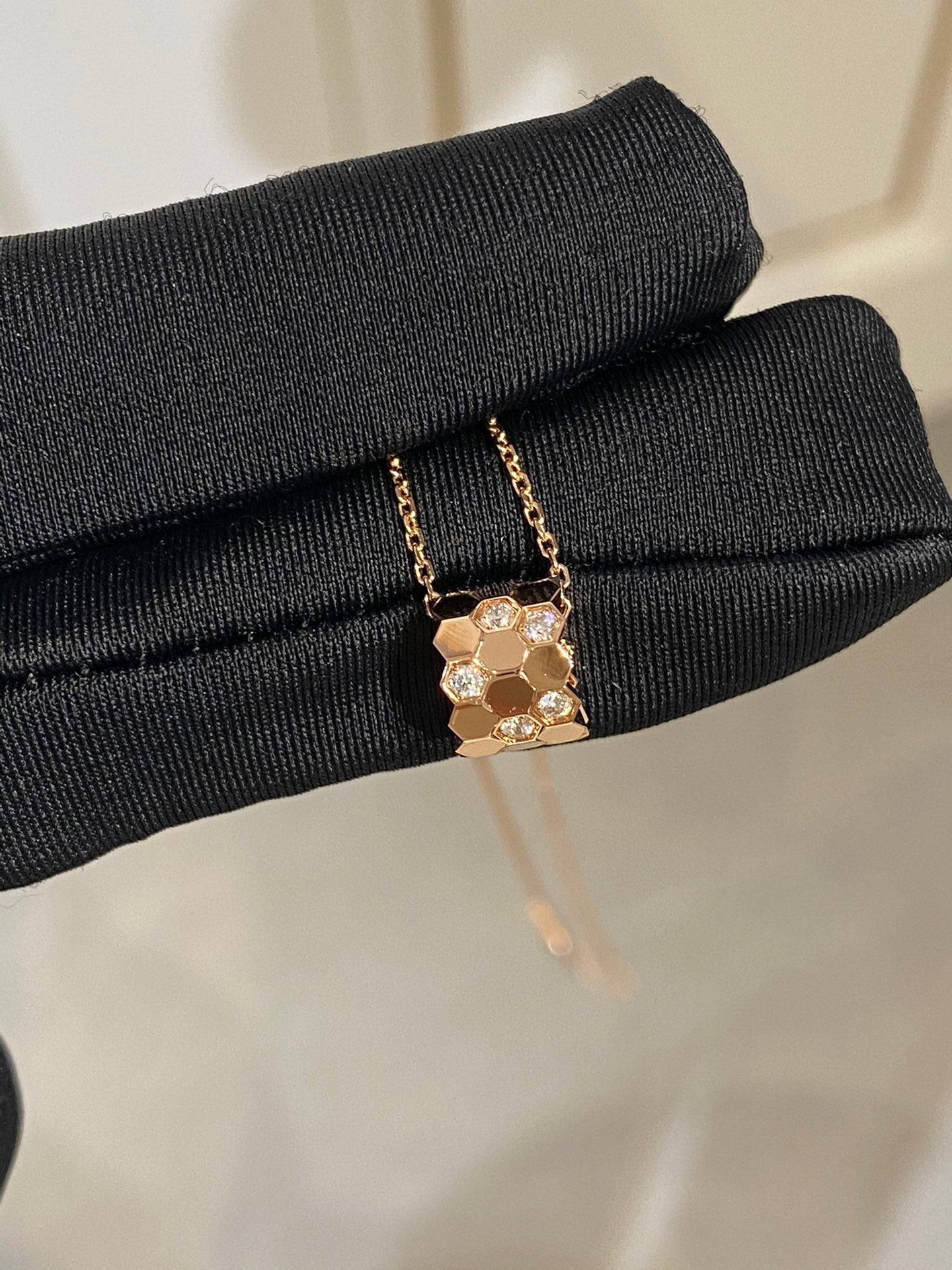 [Marins]BEE LOVE DIAMOND NECKLACE