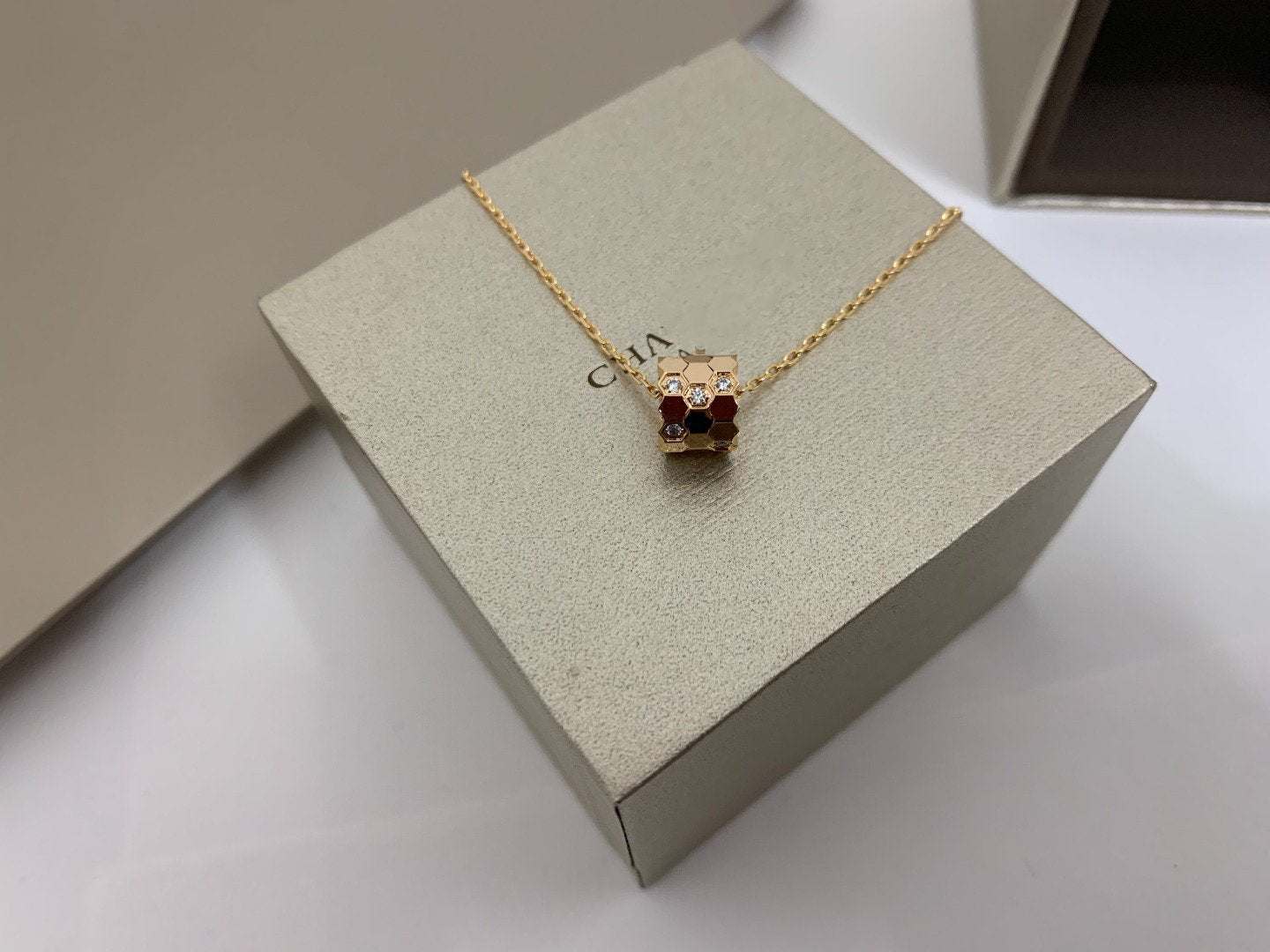 [Marins]BEE LOVE DIAMOND NECKLACE