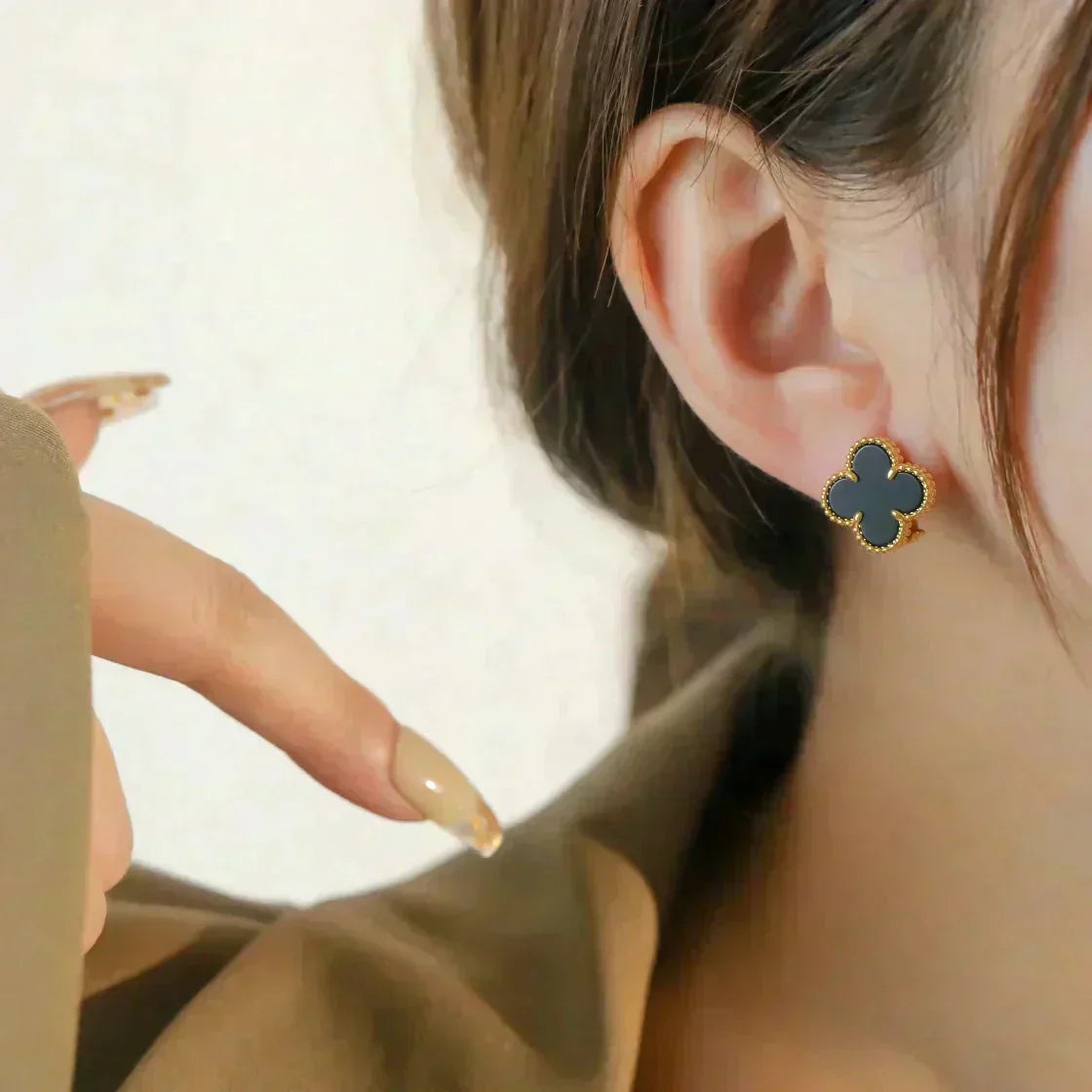 [Marins]CLOVER MEDIUM 1 MOTIFS  ONYX STUD EARRINGS