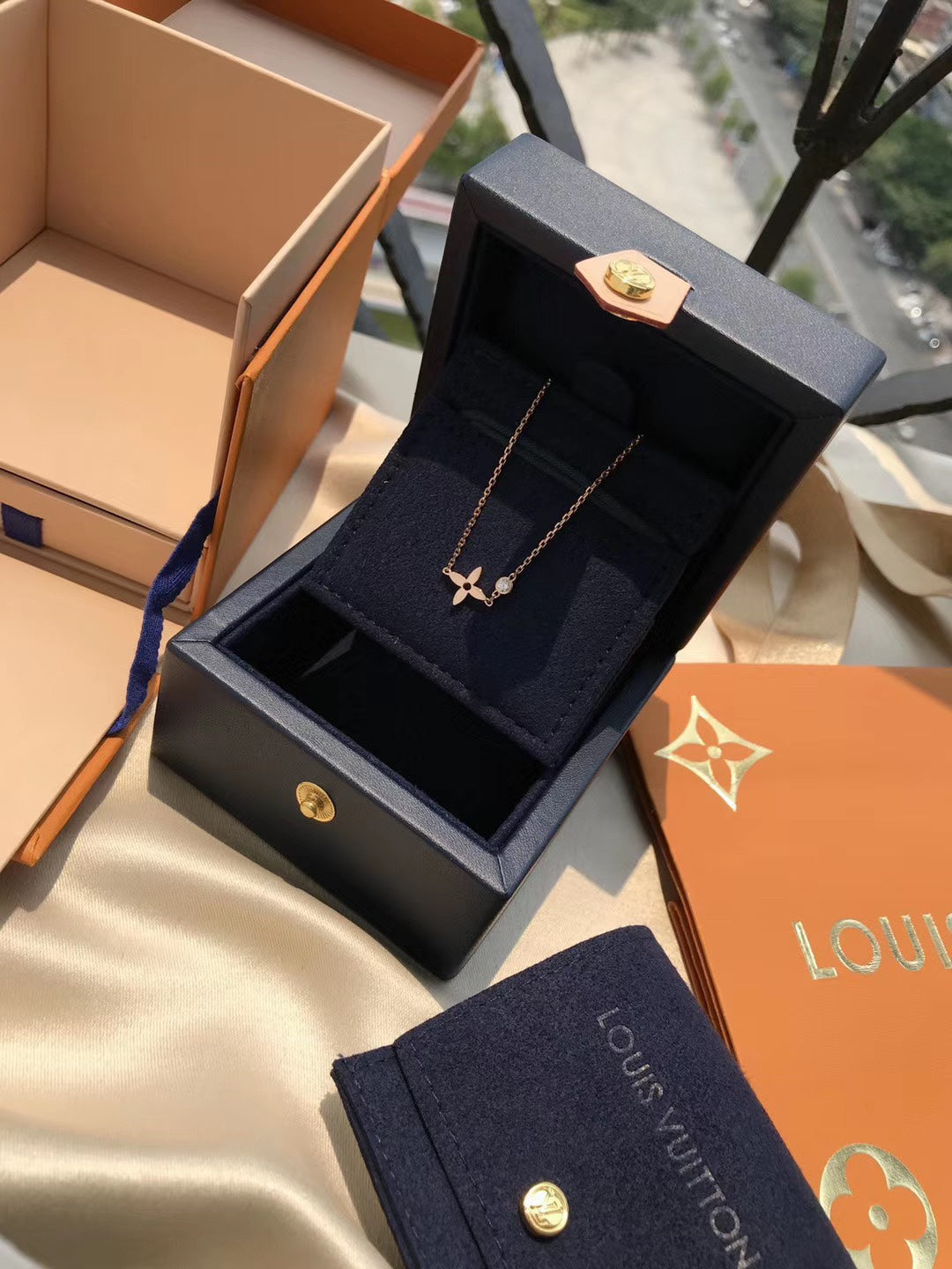 [Marins]BLOSSOM PENDANT PINK GOLD AND DIAMOND