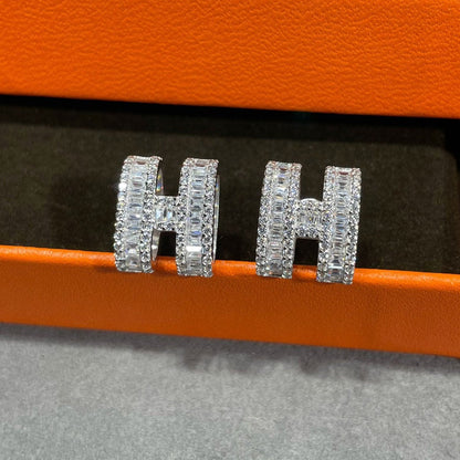 [Marins]H STUD EARRINGS WITH SILVER DIAMONDS