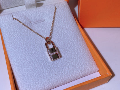 [Marins]HM ADVANCED NICHE LOCK HEAD NECKLACE DIAMONDS