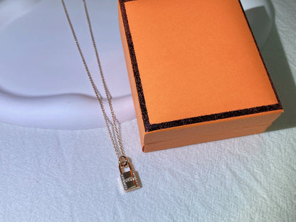 [Marins]HM ADVANCED NICHE LOCK HEAD NECKLACE DIAMONDS