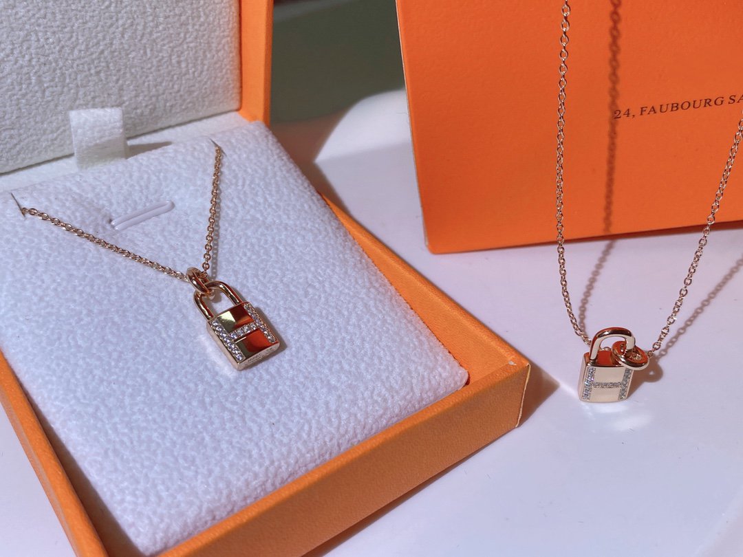 [Marins]HM ADVANCED NICHE LOCK HEAD NECKLACE DIAMONDS