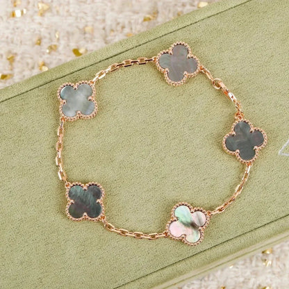 [Marins] CLOVER 5 MOTIF GRAY MOP BRACELET COLLECTION