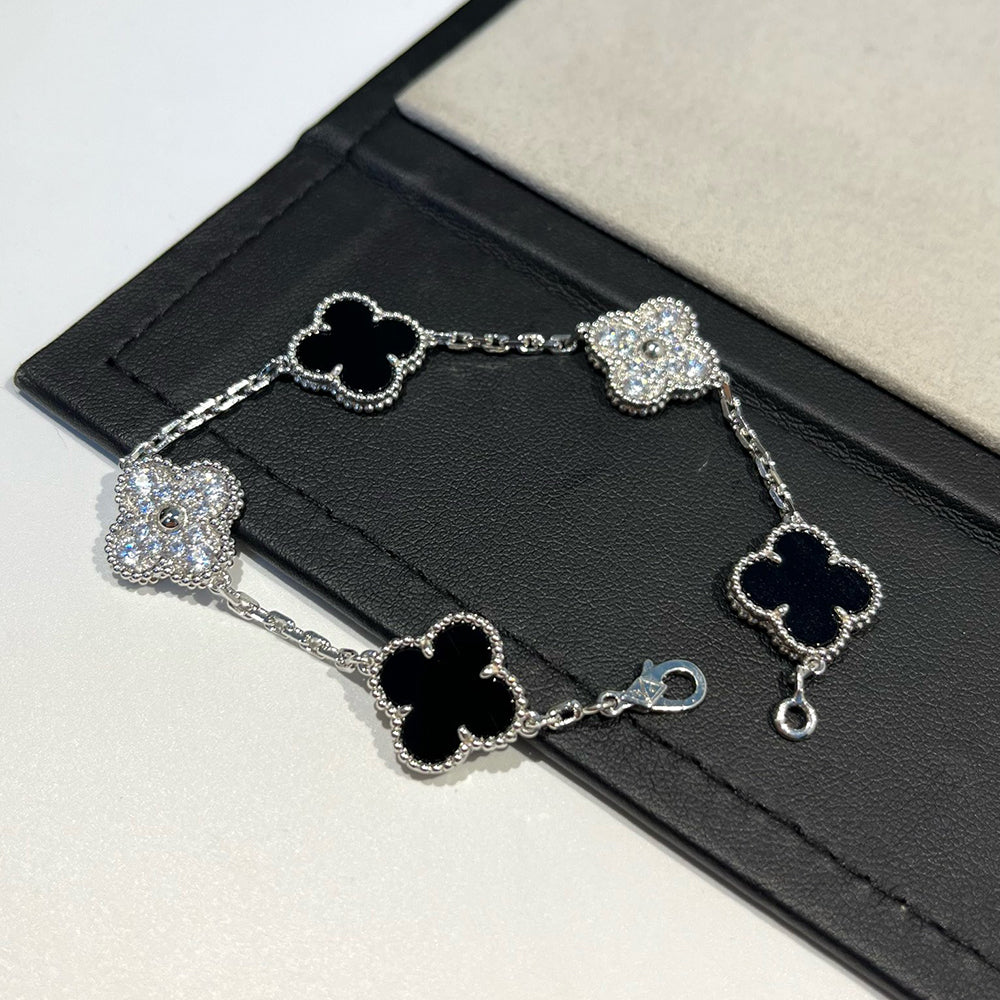 [Marins] CLOVER 5 MOTIF ONYXS BRACELET COLLECTION