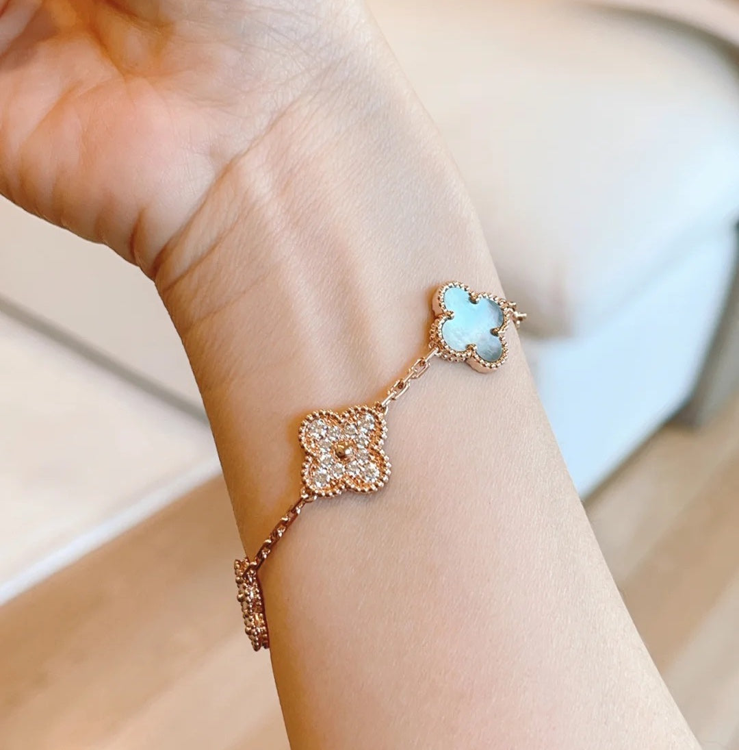 [Marins] CLOVER 5 MOTIF GRAY MOP BRACELET COLLECTION