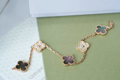 [Marins] CLOVER 5 MOTIF GRAY MOP BRACELET COLLECTION