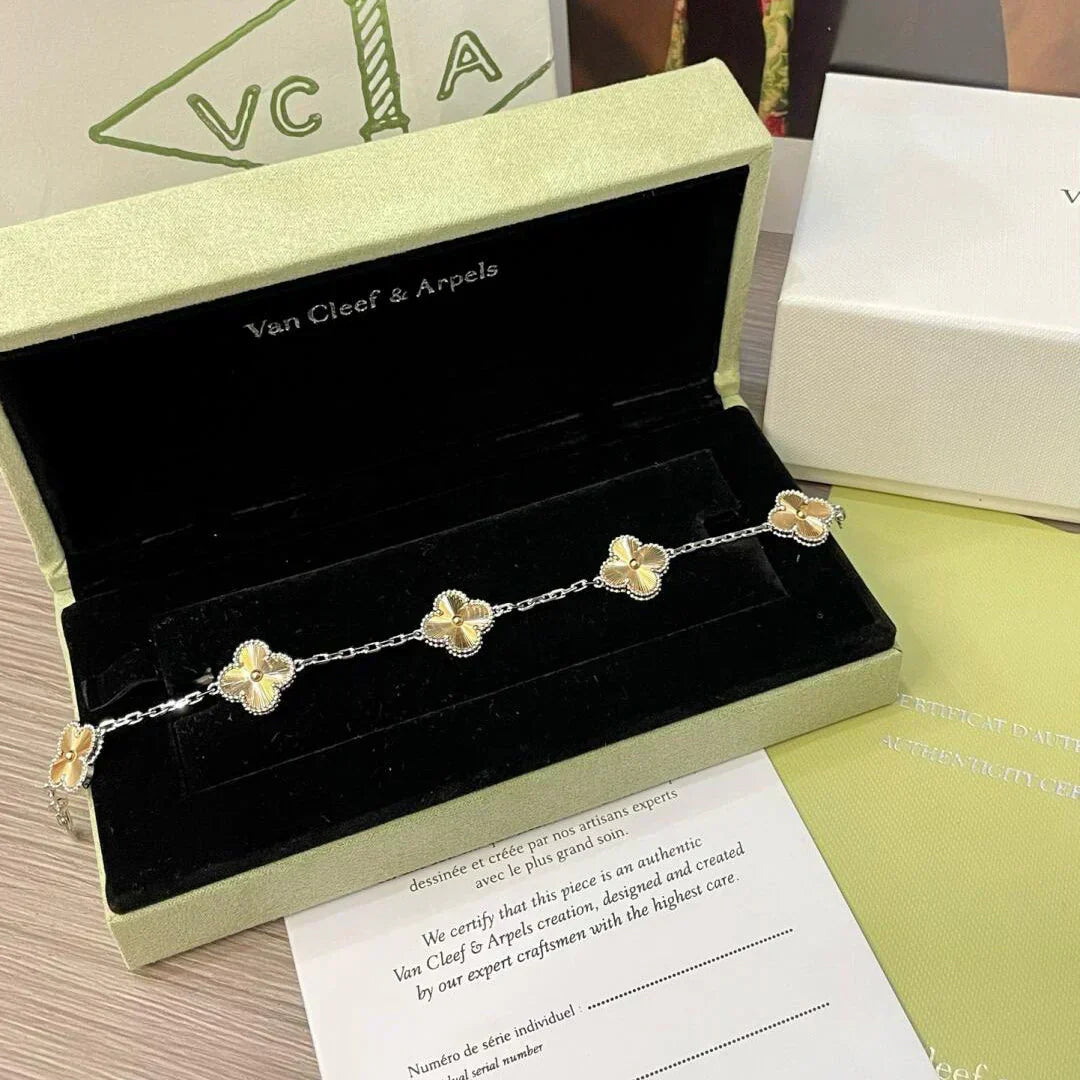 [Marins] CLOVER 5 MOTIF LASER BRACELET COLLECTION
