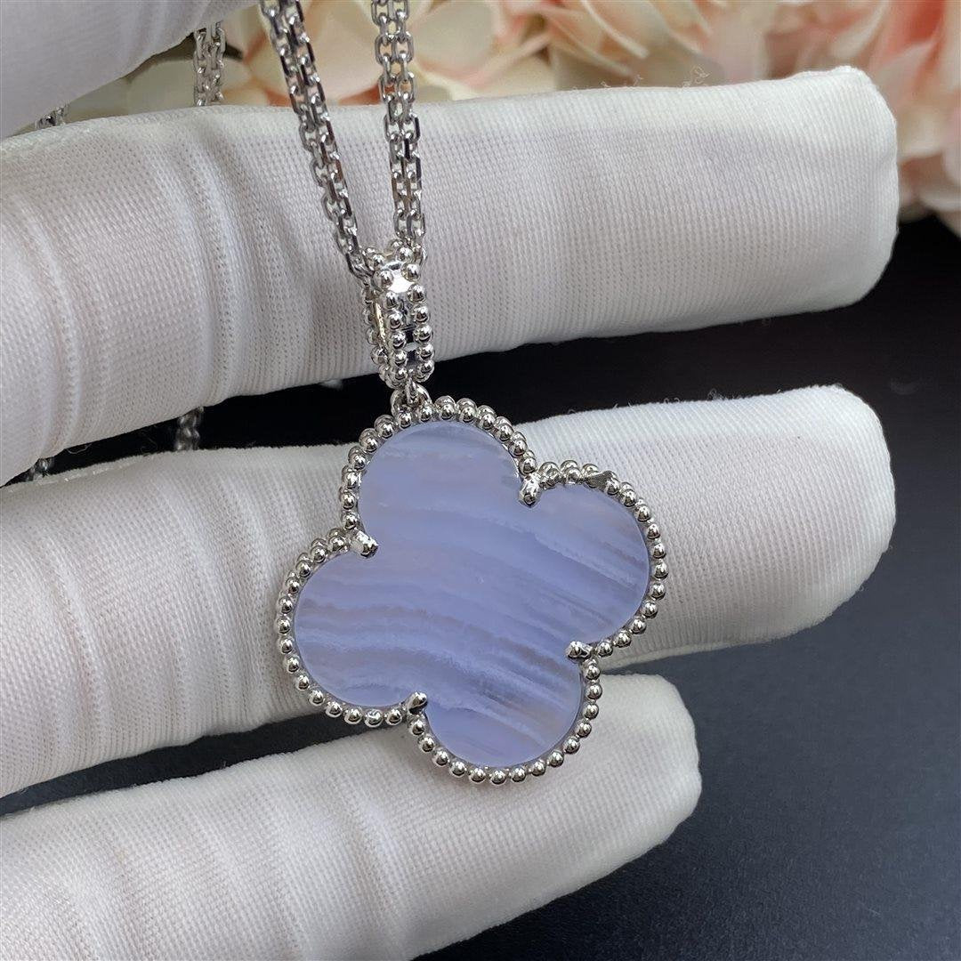 [Marins]CLOVER SILVER CHALCEDONY BIG CLOVER NECKLACE