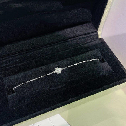 [Marins]CLOVER  SINGLE FLOWER BRACELET SILVER