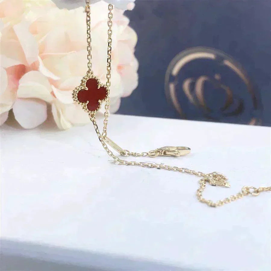 [Marins]CLOVER  CARNELIAN SINGLE FLOWER BRACELET