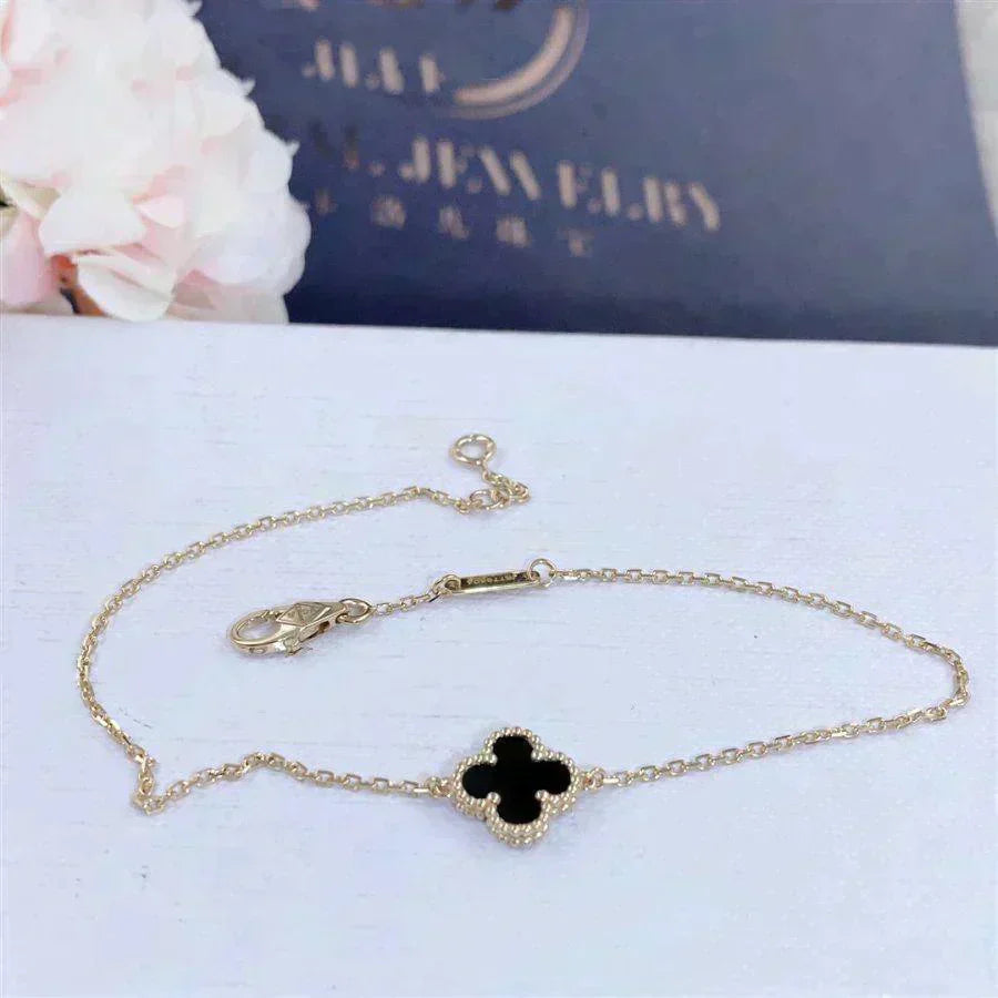 [Marins]CLOVER ONYX SINGLE FLOWER BRACELET