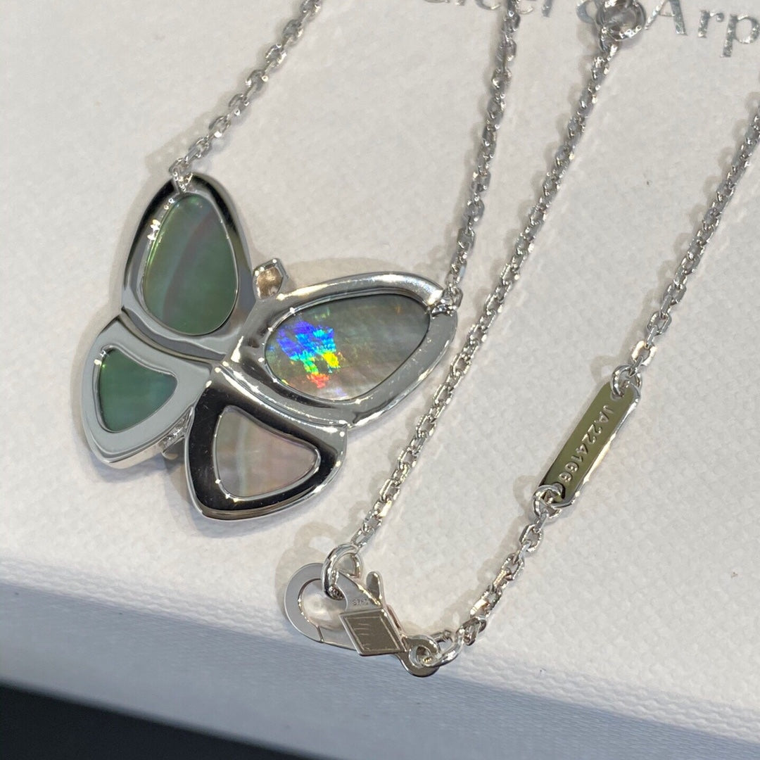[Marins]LARGE BUTTERFLY SILVER PENDANT DIAMOND NECKLACE